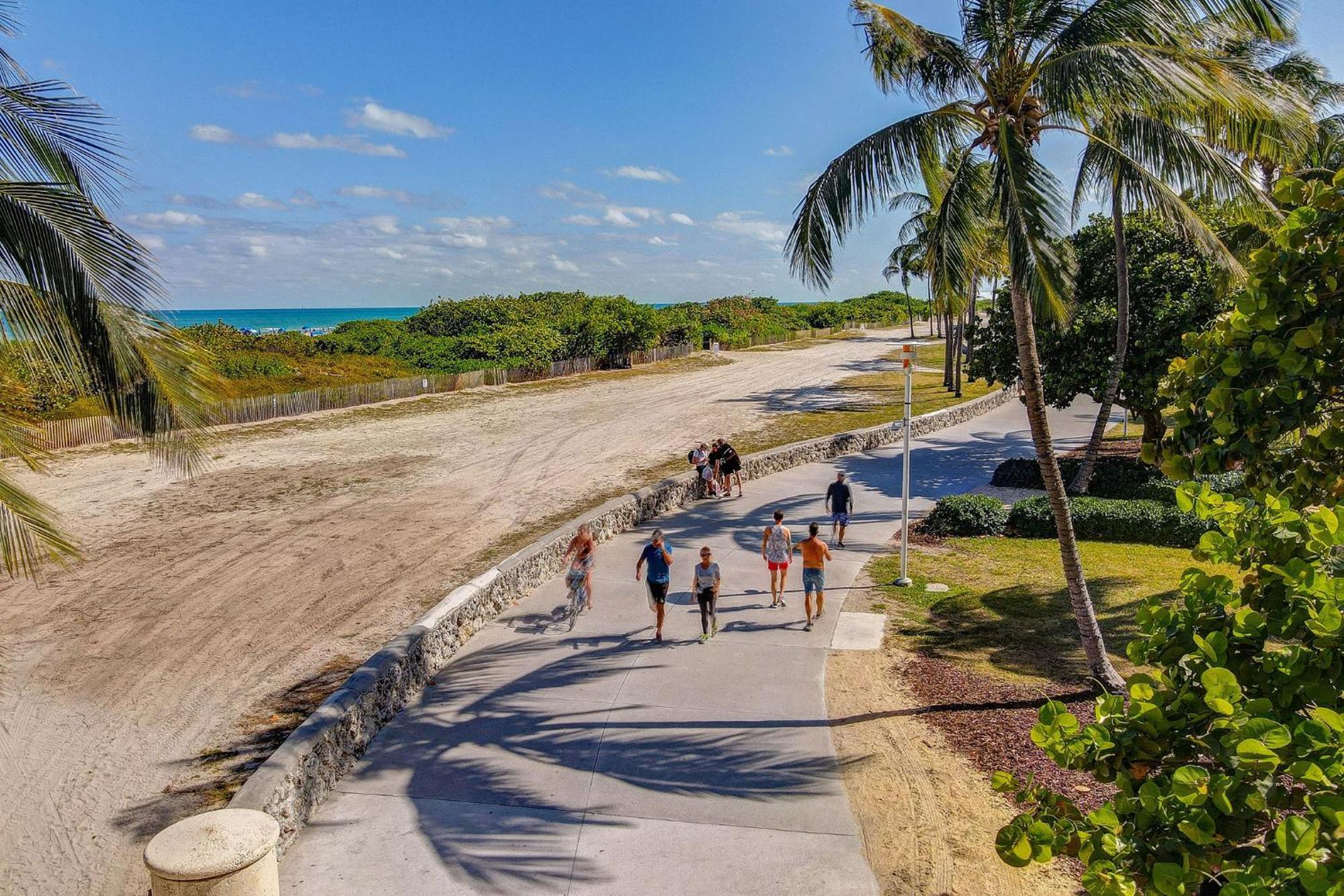 Ocean Drive Beach Fun, W/2 Queen Beds South Beach マイアミビーチ エクステリア 写真